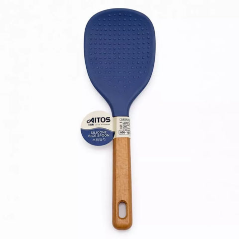 تفاصيل سطح مغرفة أرز سيليكون مانع للالتصاق من AITOS – Close-up of dotted non-stick surface on AITOS silicone rice spoon
