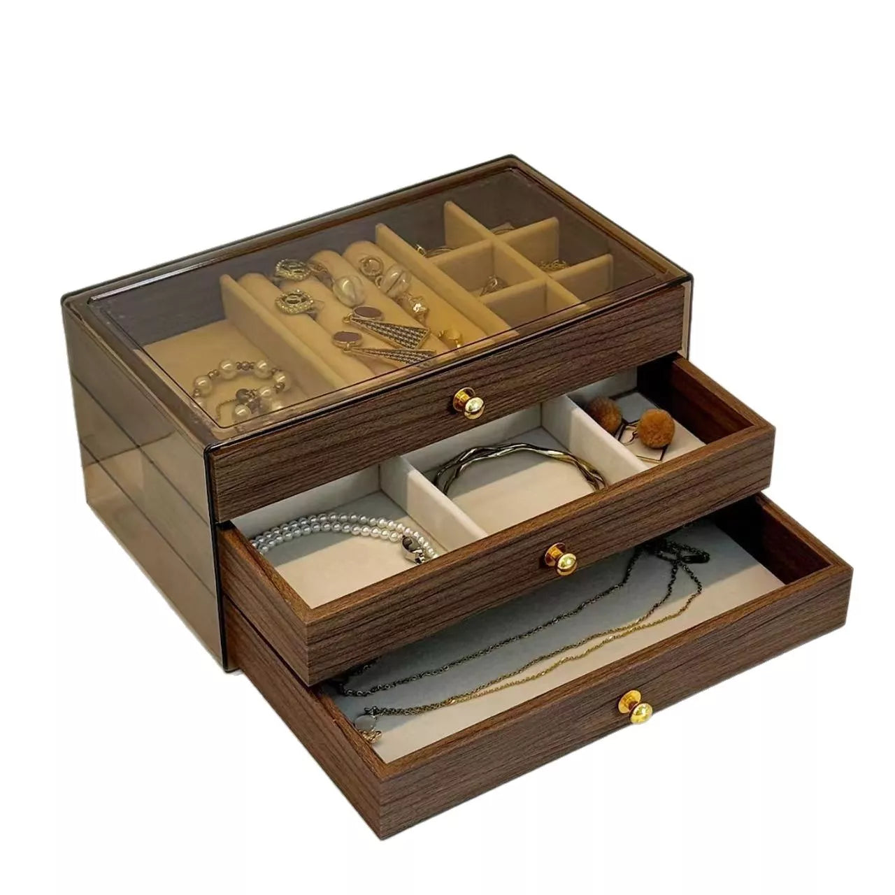 تفاصيل التقسيم الداخلي المبطن لحماية الإكسسوارات من الخدش – padded compartments jewelry organizer detail