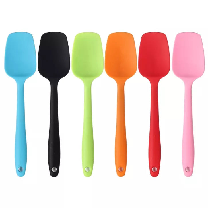 ملعقة سيليكون مرنة مقاومة للحرارة من ILVIA – Silicone Spoon Heat Resistant & Flexible by ILVIA