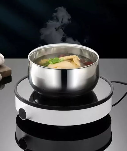 الطقم داخل مطبخ – عرض ديكوري عملي لحفظ الطعام