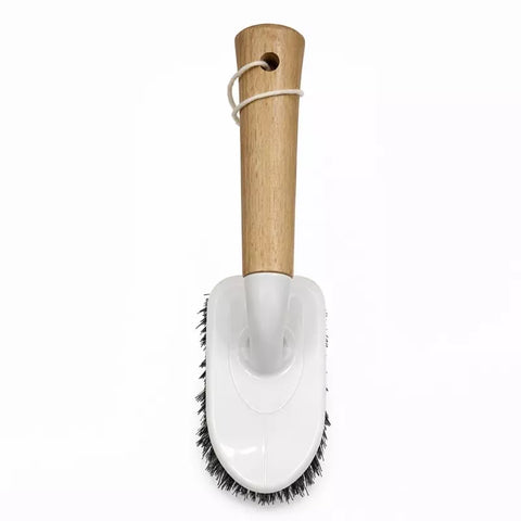تفاصيل مقبض خشبي لفرشة تنظيف متعددة الاستخدام – Wooden handle detail of multi-purpose cleaning brush