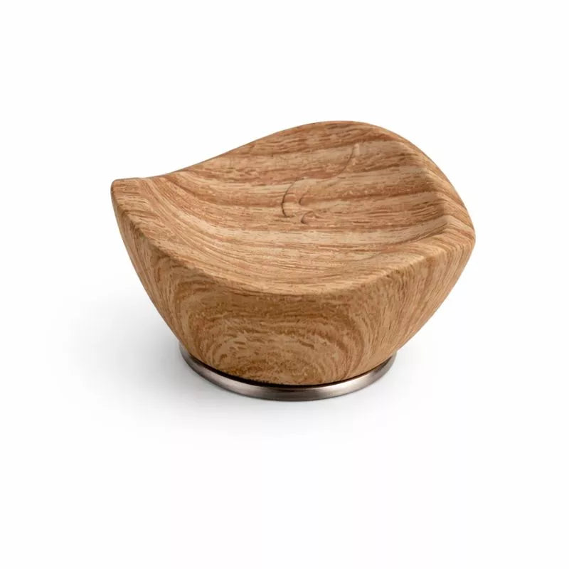 الجزء الخلفي لمقبض غطاء الحلة الخشبي مع مسمار التثبيت – Back view of wooden pot lid handle with fixing screw